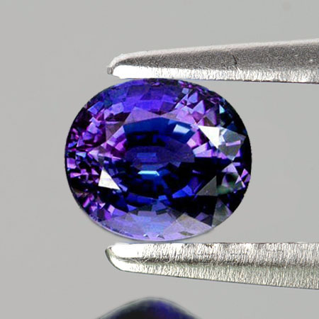 Saphir bleu violet 2.10 carat(s)